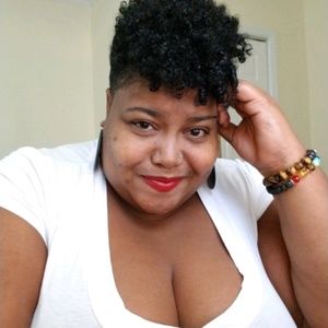 Meet your Posher, Alisha